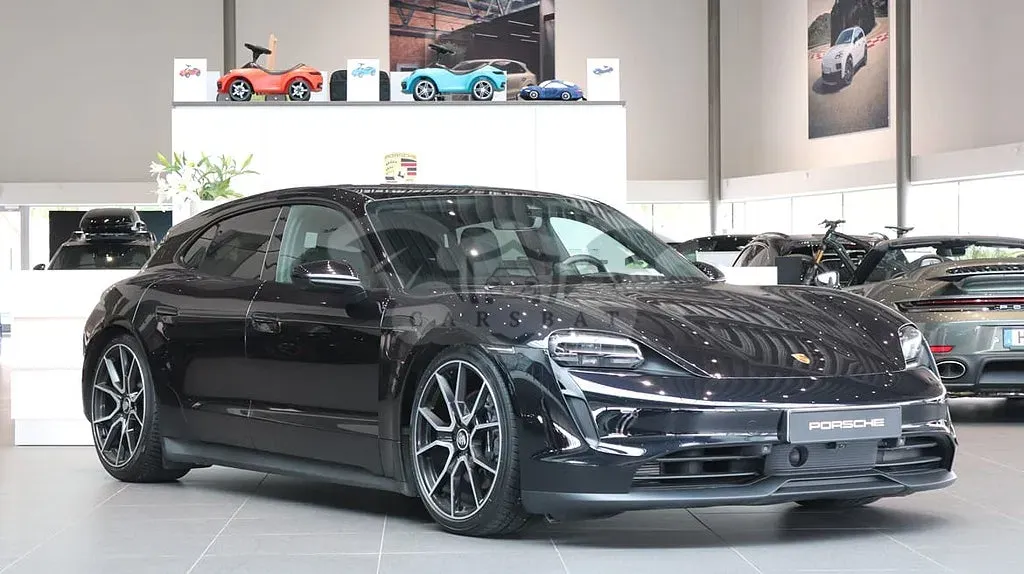 Porsche Taycan 2023