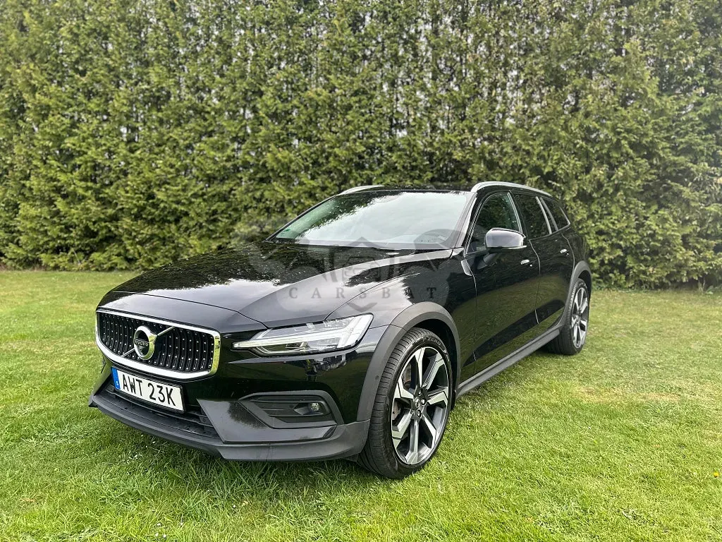 Volvo V60 2022