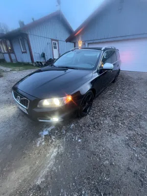Volvo V70 2011