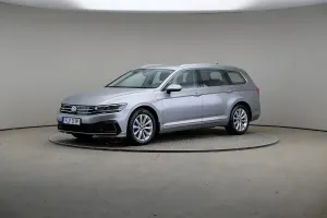 Volkswagen Passat 2022