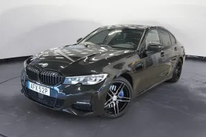 BMW 3 Series 330 2021