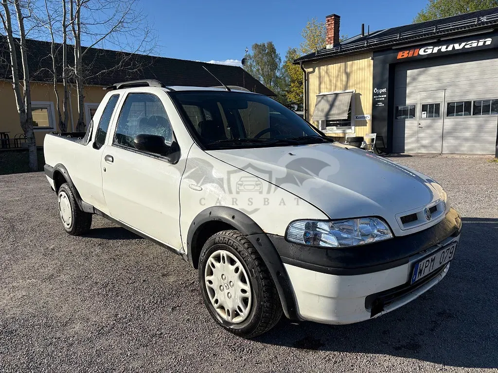 Fiat Strada 2005