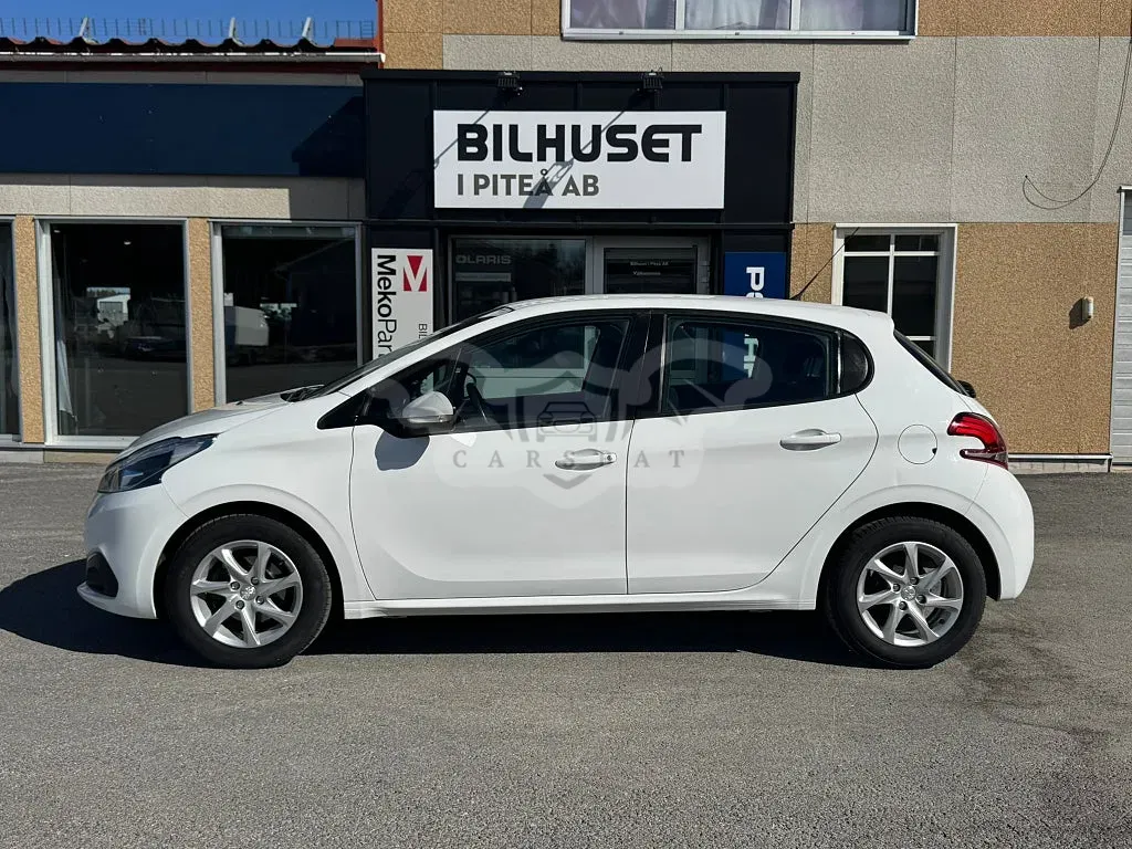 Peugeot 208 2016