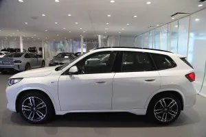 BMW iX1 2025