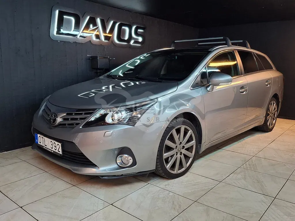 Toyota Avensis 2013