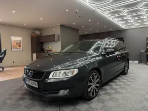 Volvo V70 2015
