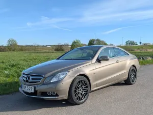 Mercedes-Benz E 2010
