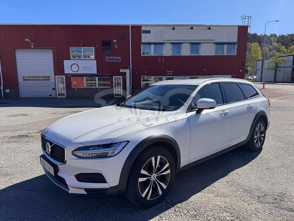 Volvo V90 2023