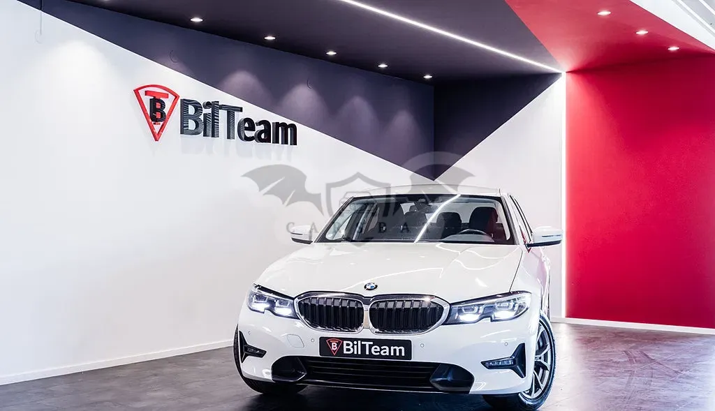 BMW 3 Series 330e 2020