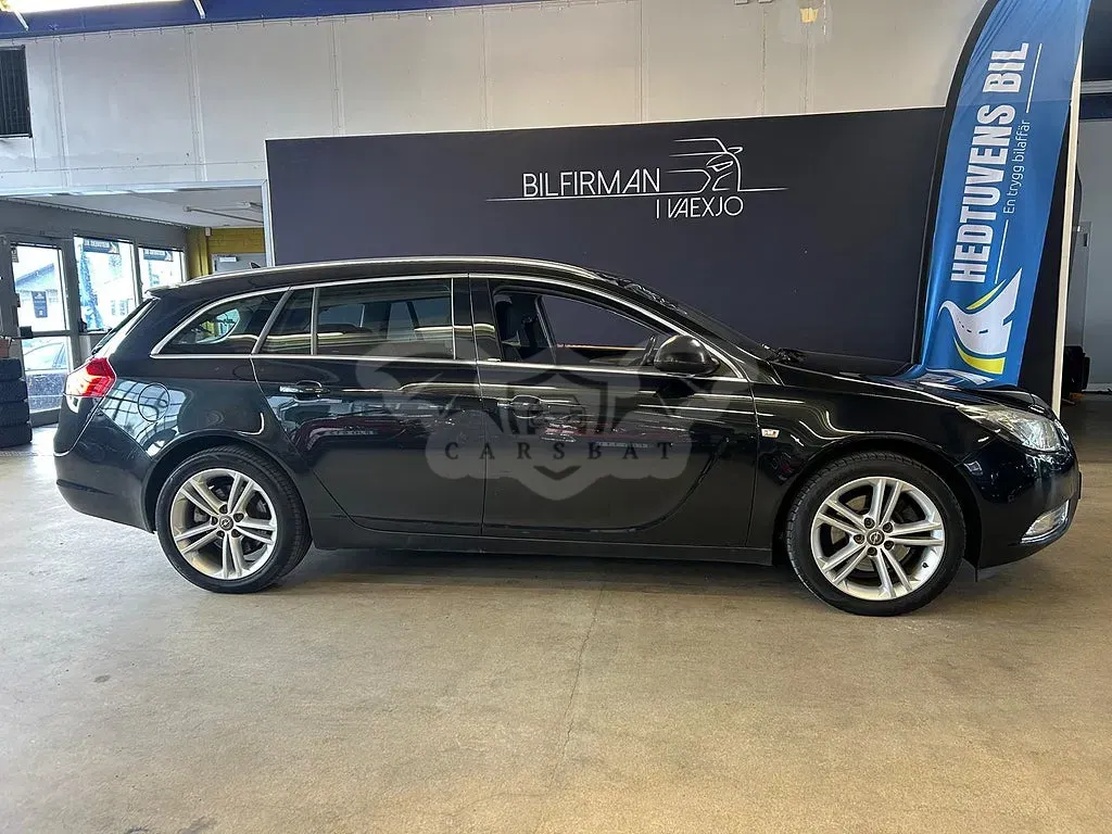 Opel Insignia 2011