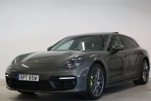 Porsche Panamera 2022