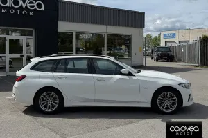 BMW 3 Series 330e 2023
