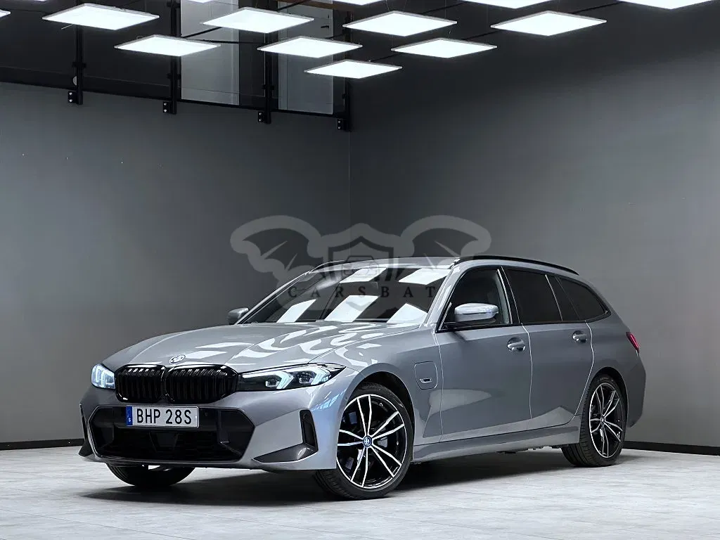 BMW 3 Series 330e 2023