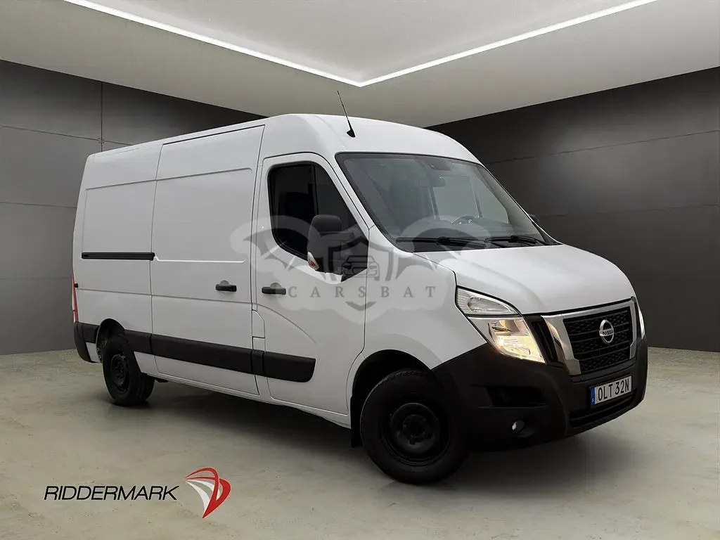 Nissan NV400 2021