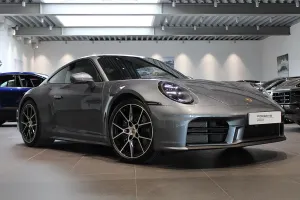 Porsche 911 2025