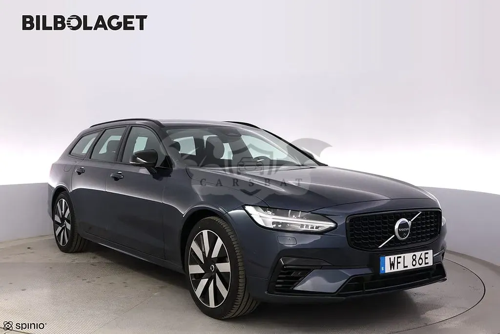 Volvo V90 2025