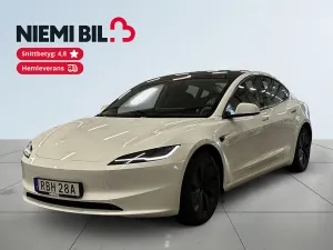 Tesla Model 3 2024