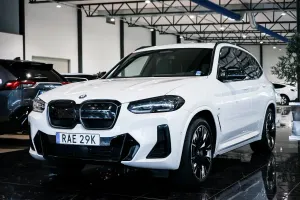 BMW iX3 2023