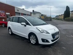Peugeot 5008 2016