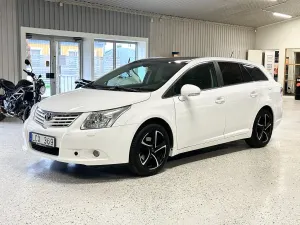 Toyota Avensis 2011
