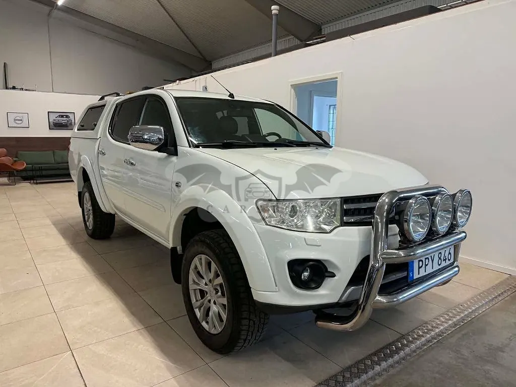 Mitsubishi L200 2015