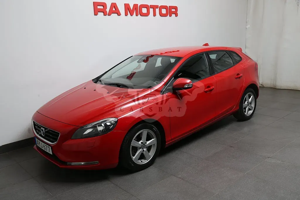 Volvo V40 2014