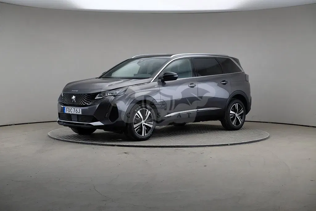 Peugeot 5008 2021