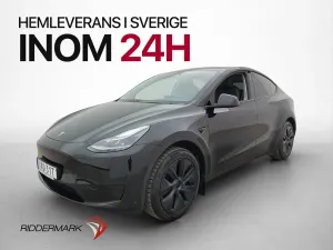 Tesla Model Y 2025