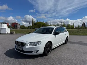 Volvo V70 2015