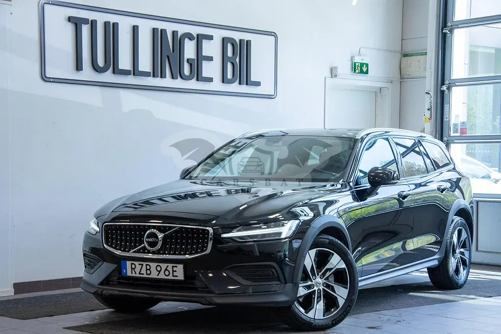Volvo V60 2022