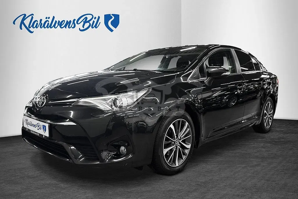 Toyota Avensis 2015