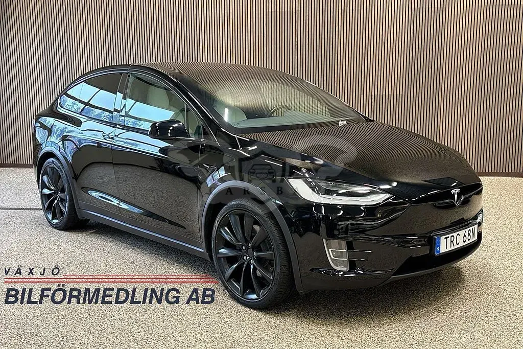 Tesla Model X 2020