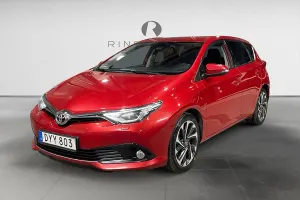 Toyota Auris 2015