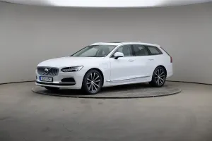 Volvo V90 2022