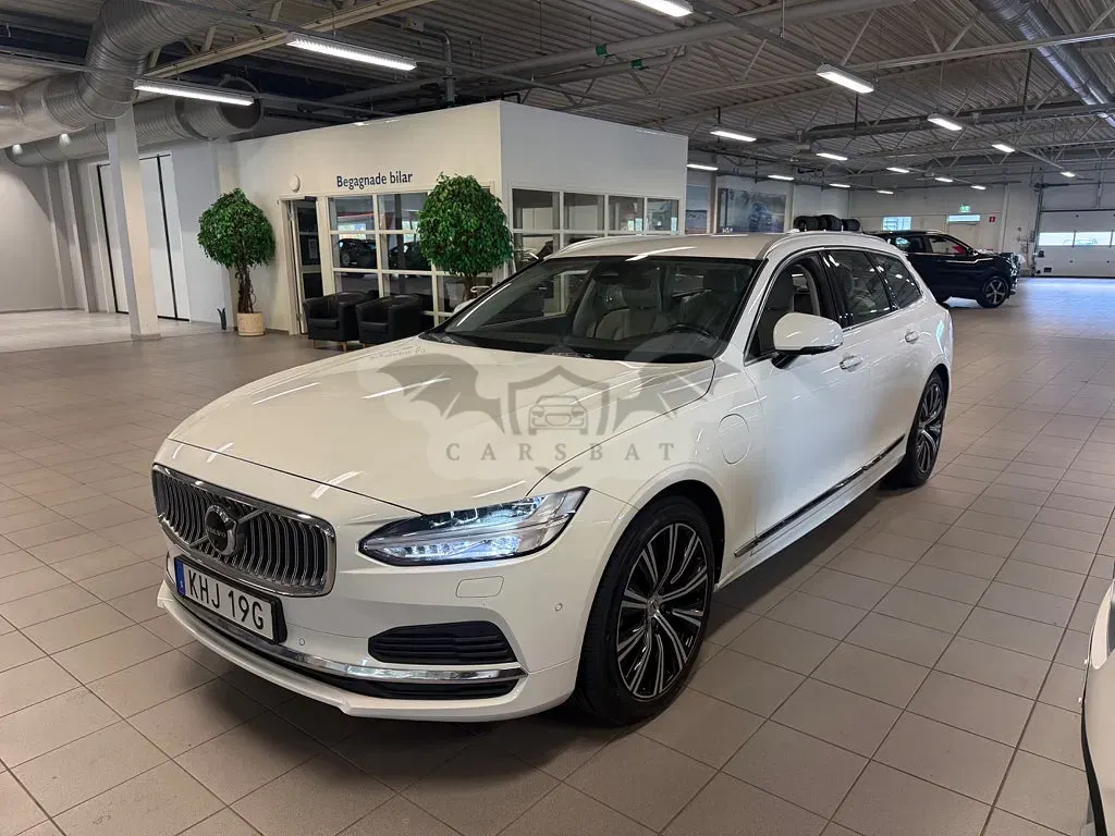 Volvo V90 2022