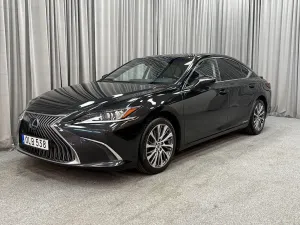 Lexus ES 2019