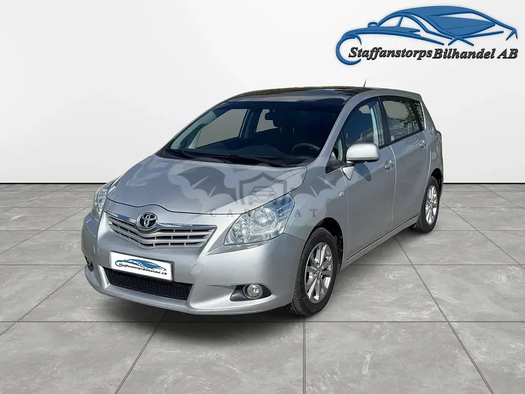 Toyota Verso 2011