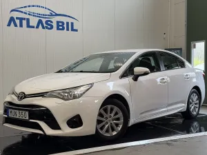 Toyota Avensis 2015