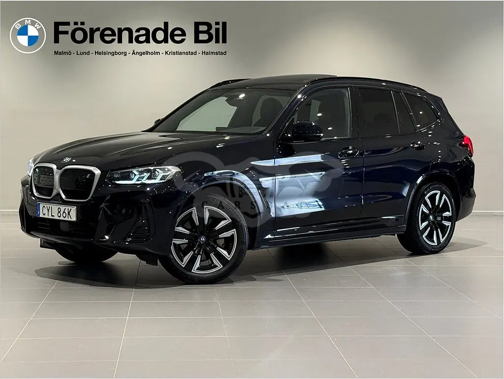 BMW iX3 2024