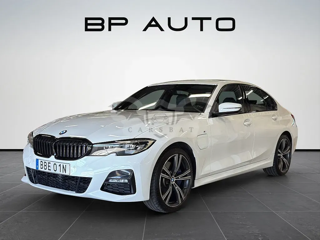 BMW 3 Series 330e 2020