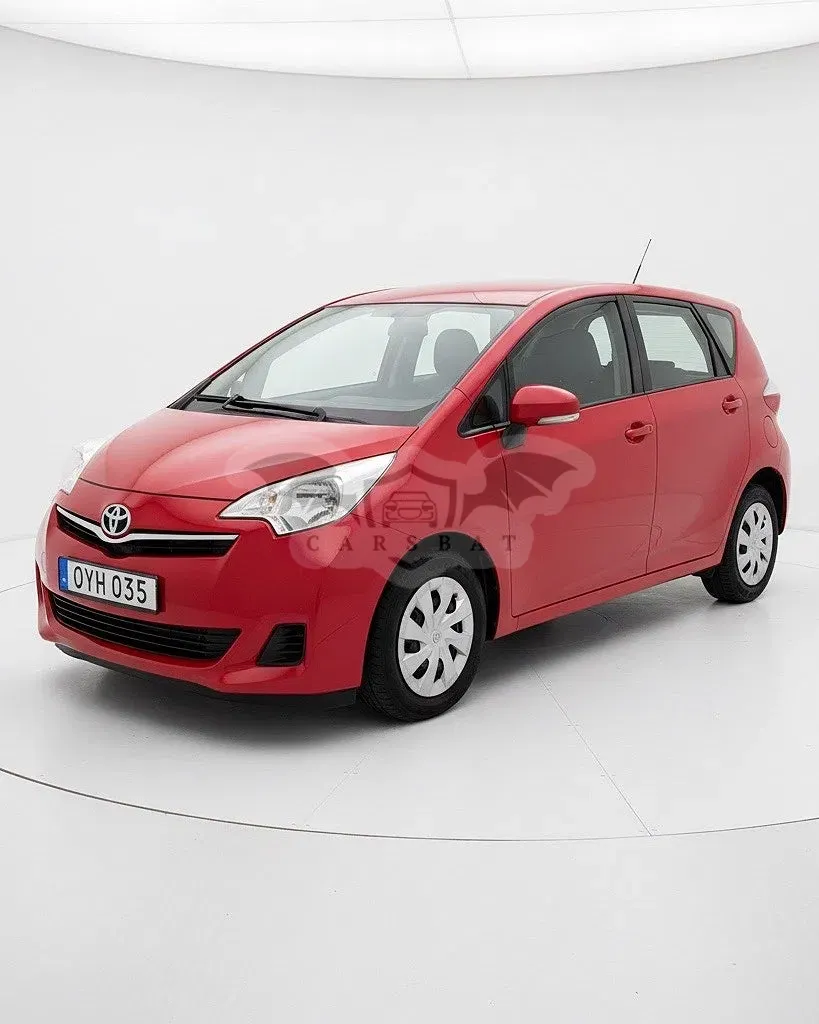 Toyota Verso-S 2012