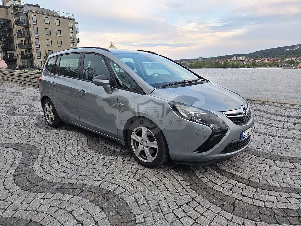 Opel Zafira 2012