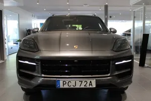 Porsche Cayenne 2025
