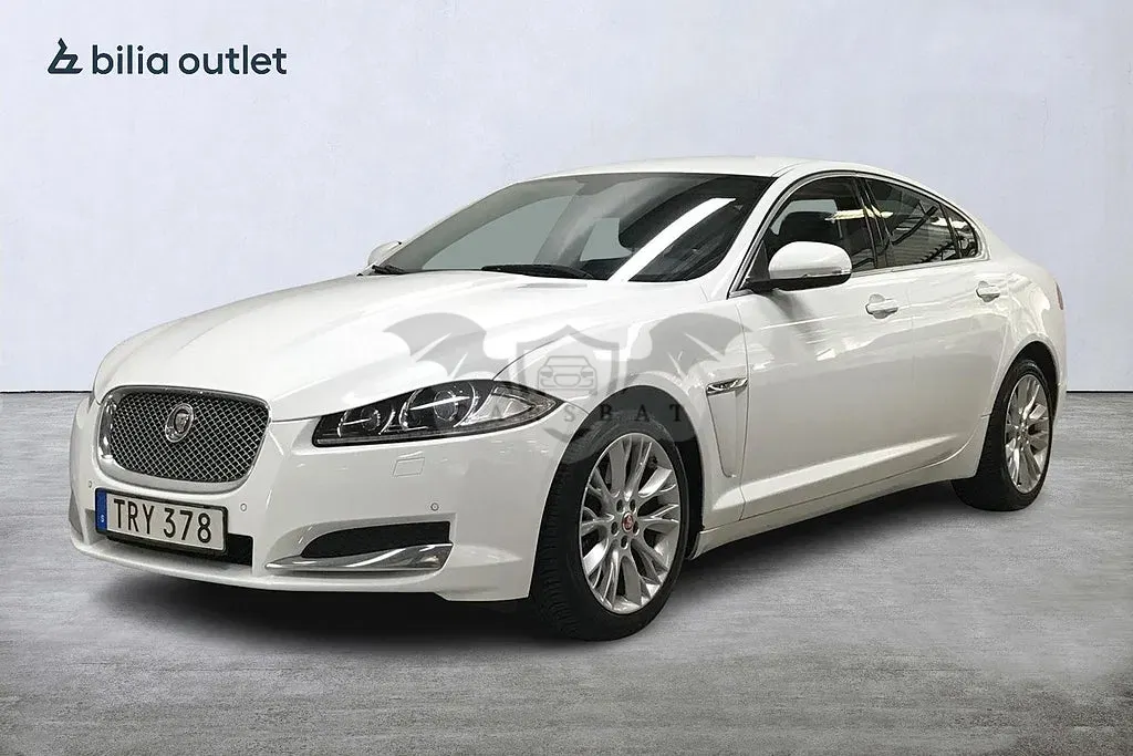Jaguar XF 2015