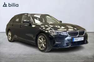 BMW 3 Series 330e 2021