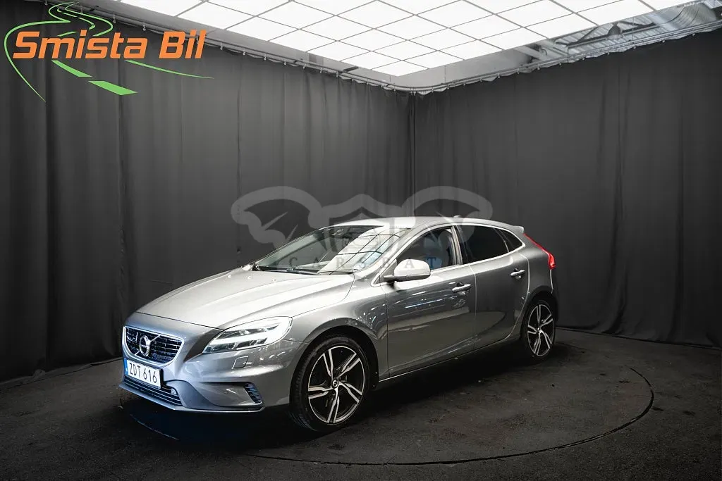 Volvo V40 2018