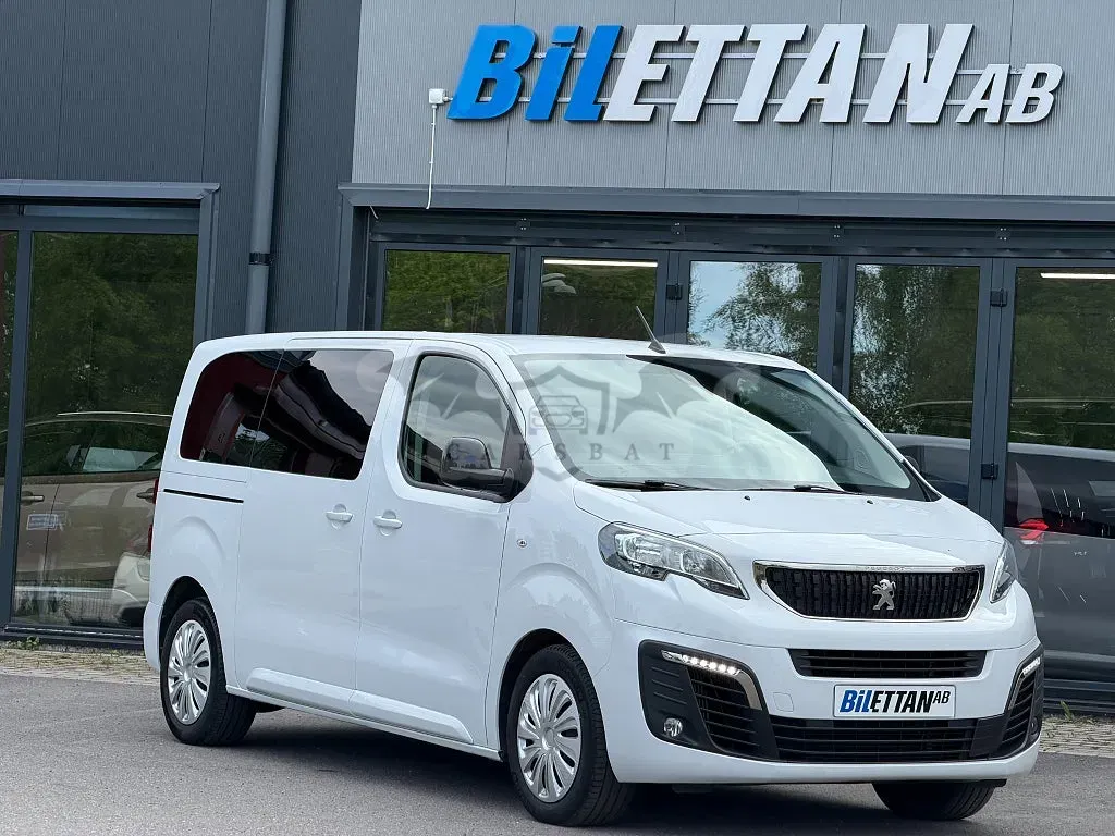 Peugeot Traveller 2022