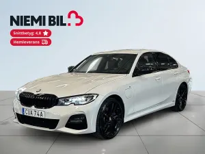 BMW 3 Series 330e 2021