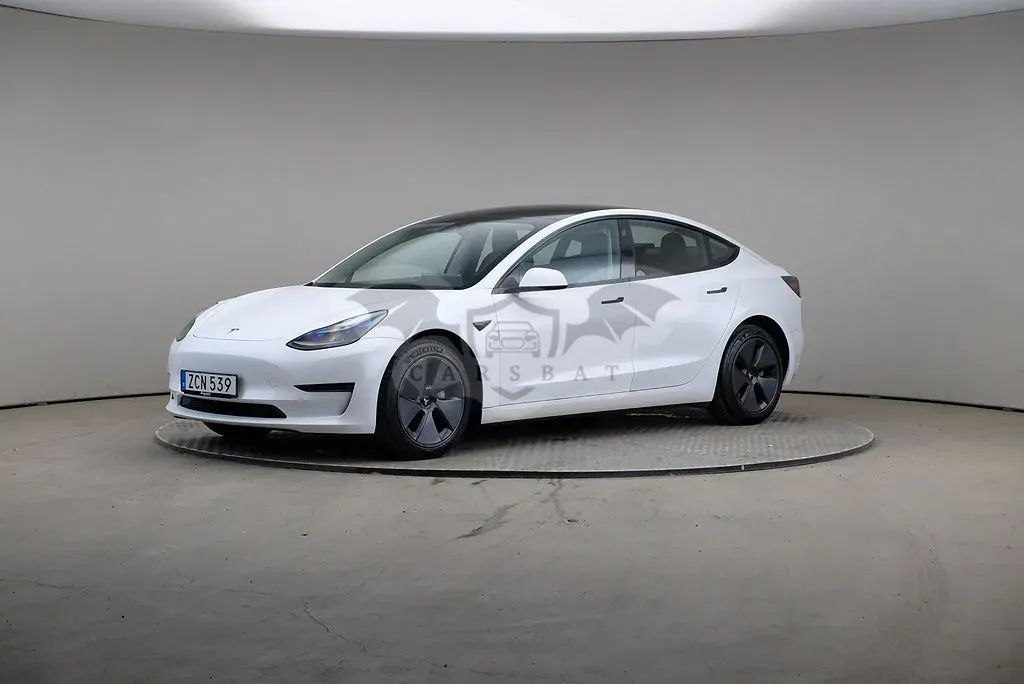 Tesla Model 3 2023
