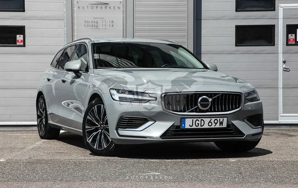 Volvo V60 2024